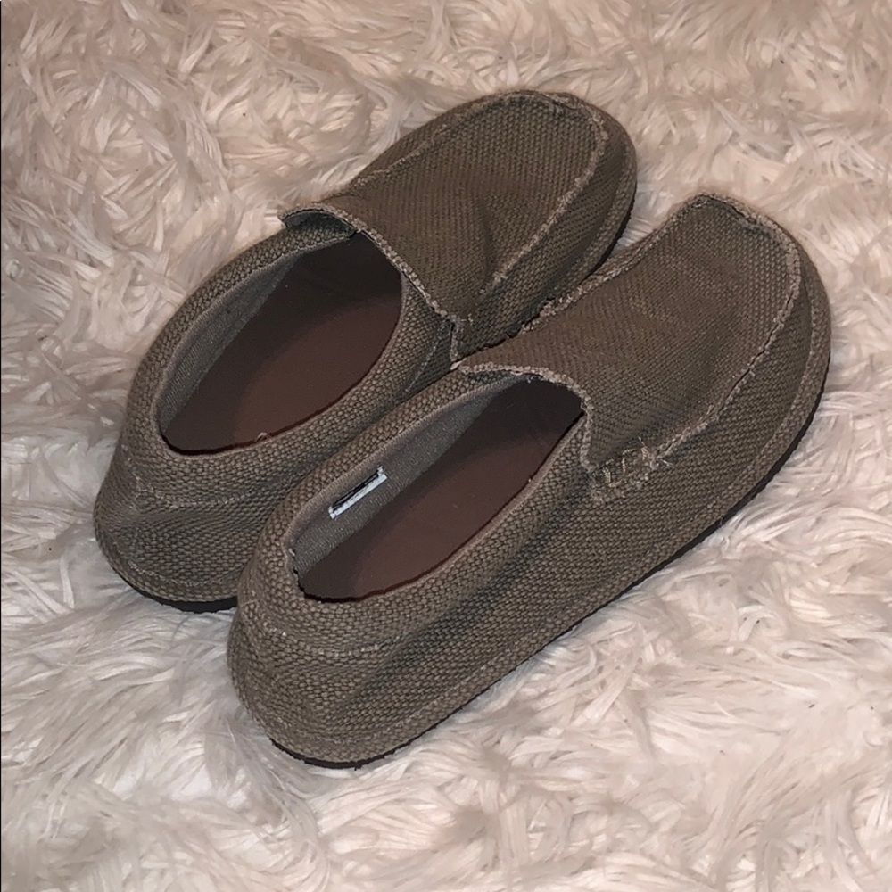 Mens shoes
